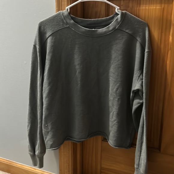 Aerie Crewneck - Picture 1 of 3